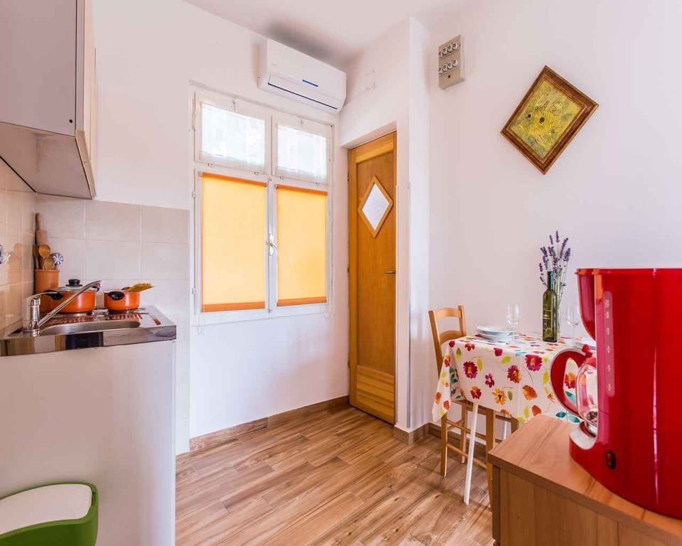 living/bedroom