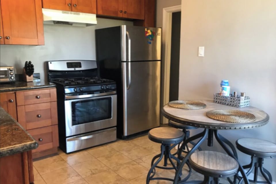 Kitchen, refrigerator, stove