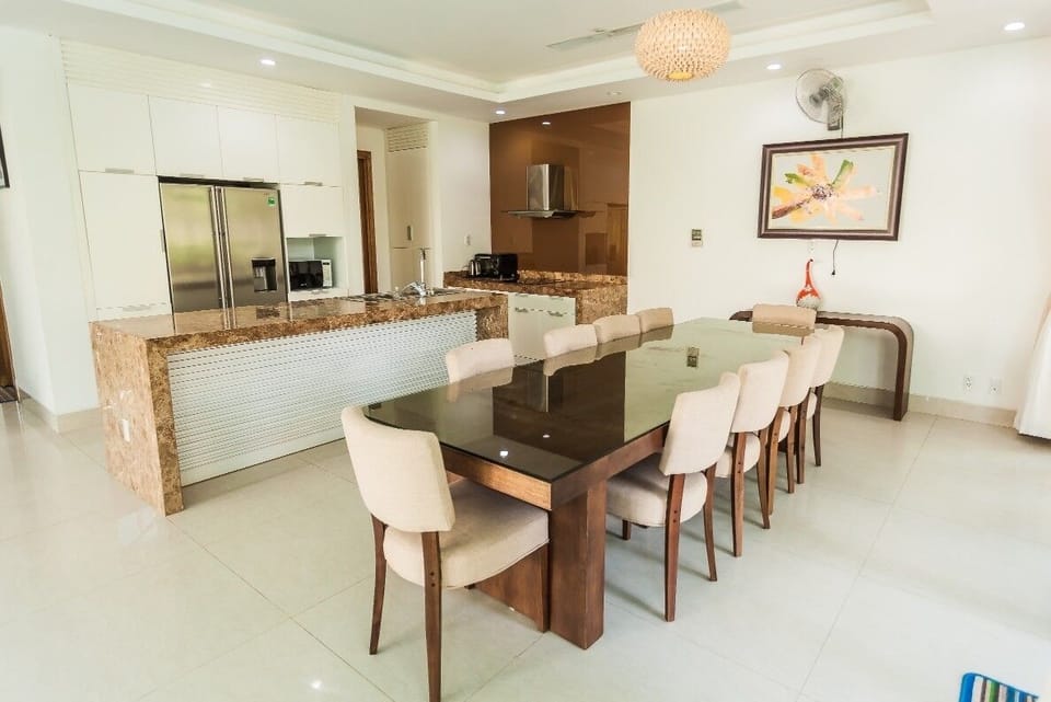 Beautiful villa in garden/ 4BR/perfect