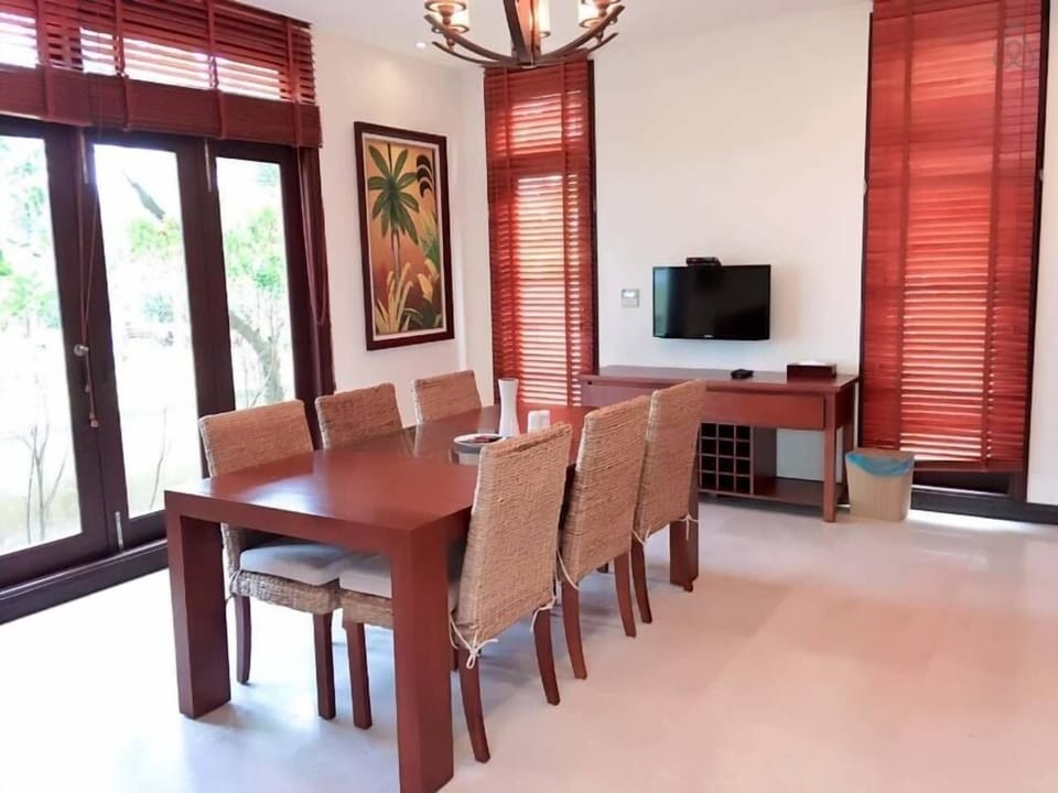 4BR VILLA IN FURAMA/ SEAVIEW