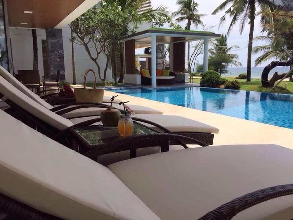 V8A-Luxury Villa/8BR for your holiday