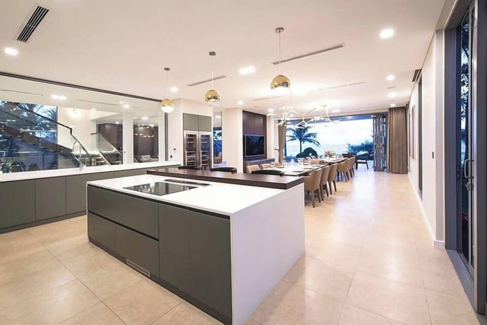 V8A-Luxury Villa/8BR for your holiday