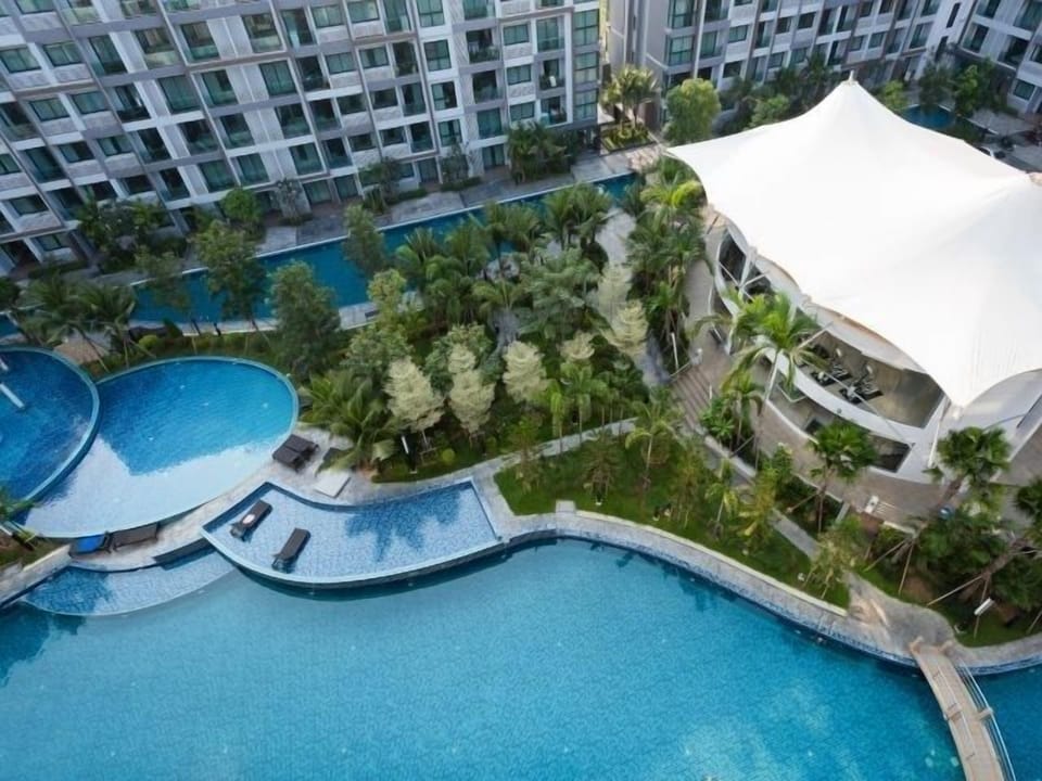 Dusit Grand Park 1-Bedroom Ground Floor