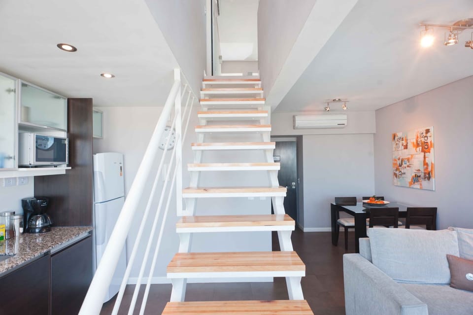 Soho Grand Loft - 25th floor in Palermo