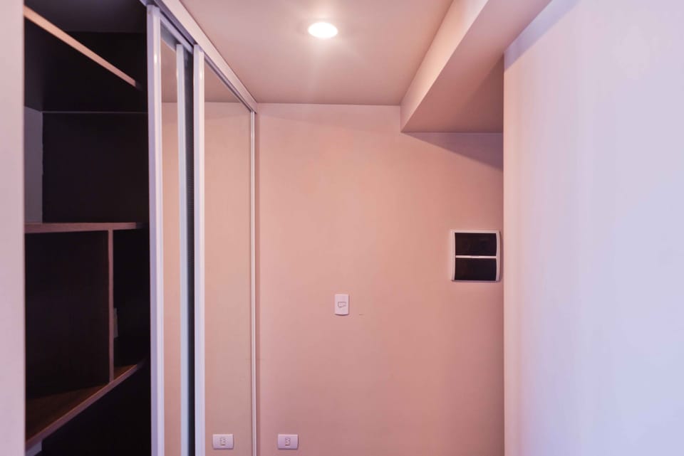 Guapo large studio 