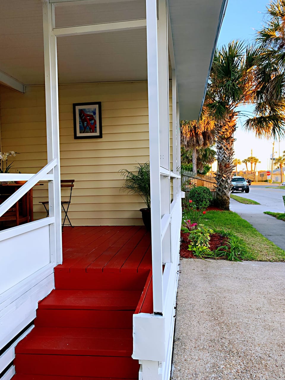 Entrance to 2A from street level 