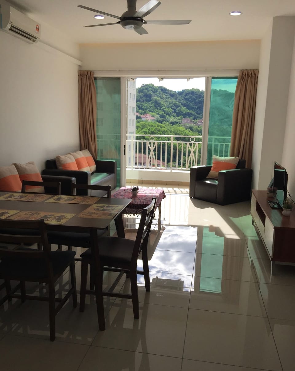 Cool & Comfy - 3 Bedroom