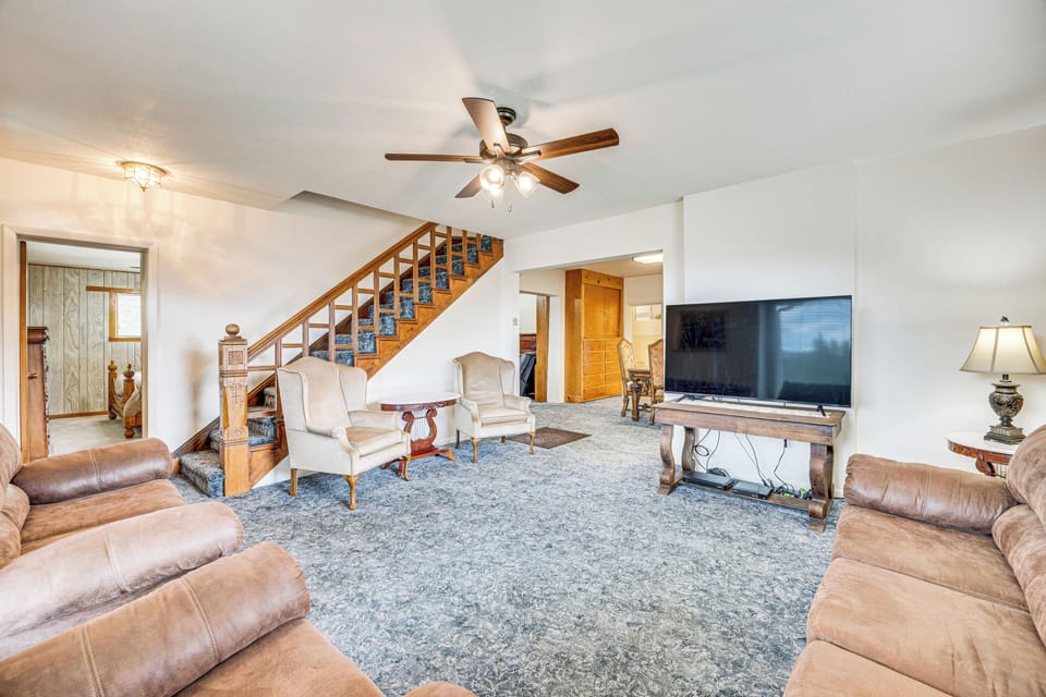 Trinidad Vacation Rental | 5BR | 2BA | 2,174 Sq Ft | Stairs Required