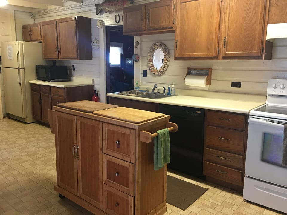 2 Refrigerators w/Freezer, Keurig Coffee Maker, Dishwasher