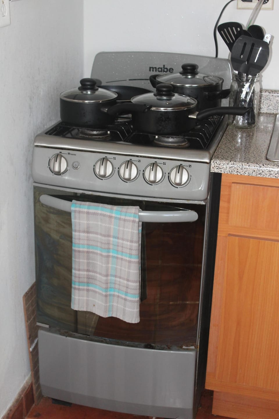 Fully equipped for cooking 