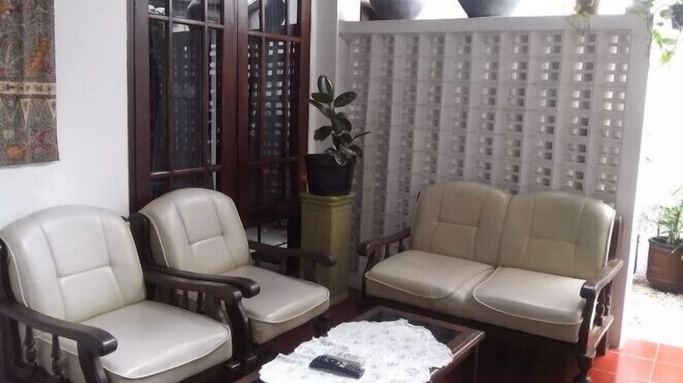 Two Bedrooms House in heart of city