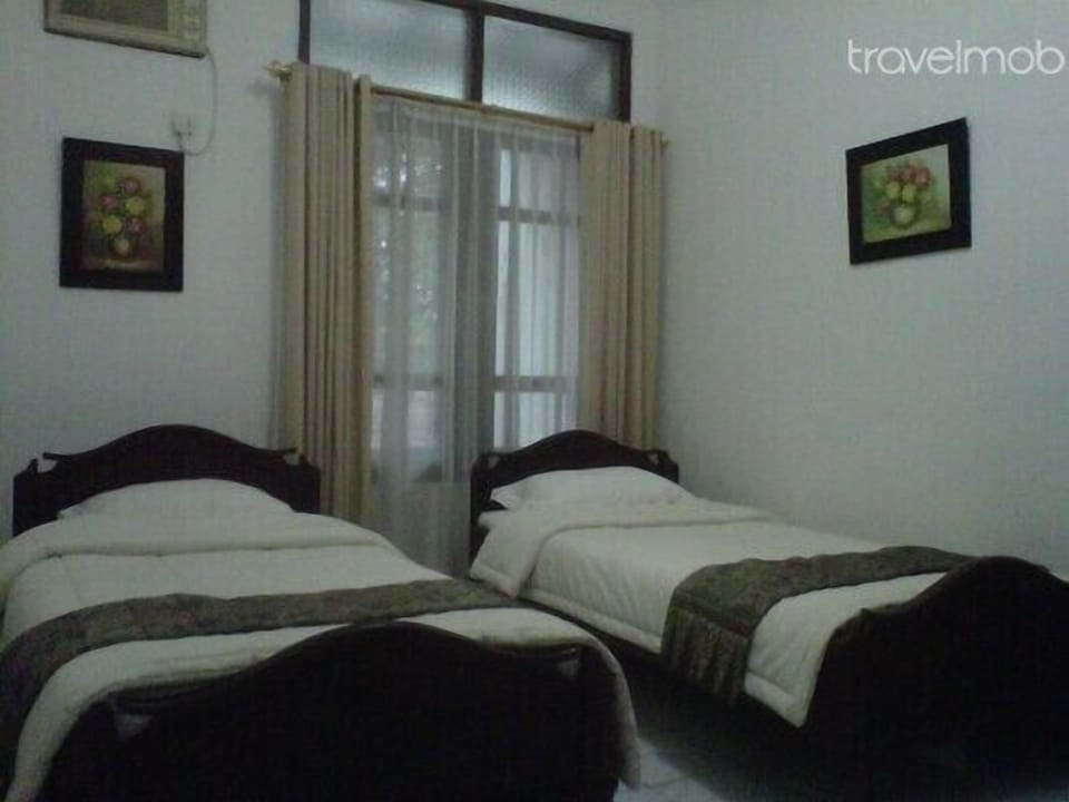 Two Bedrooms House in heart of city