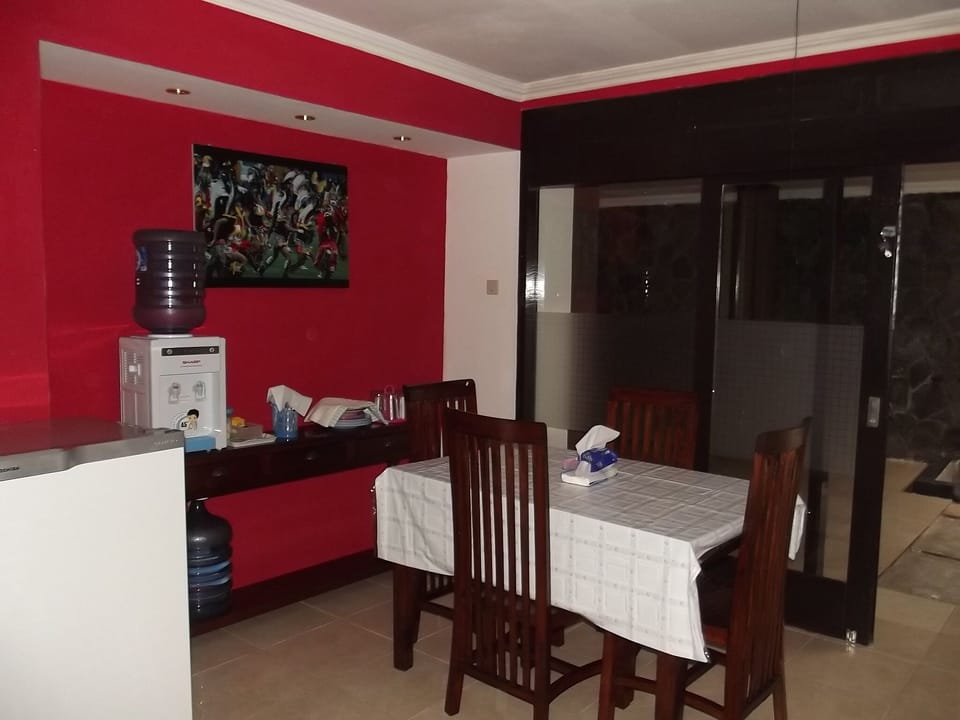2BR clean and safe near the city