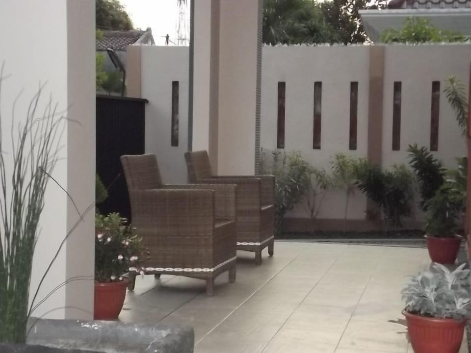 Three Bedroom House Near the City, Jogja