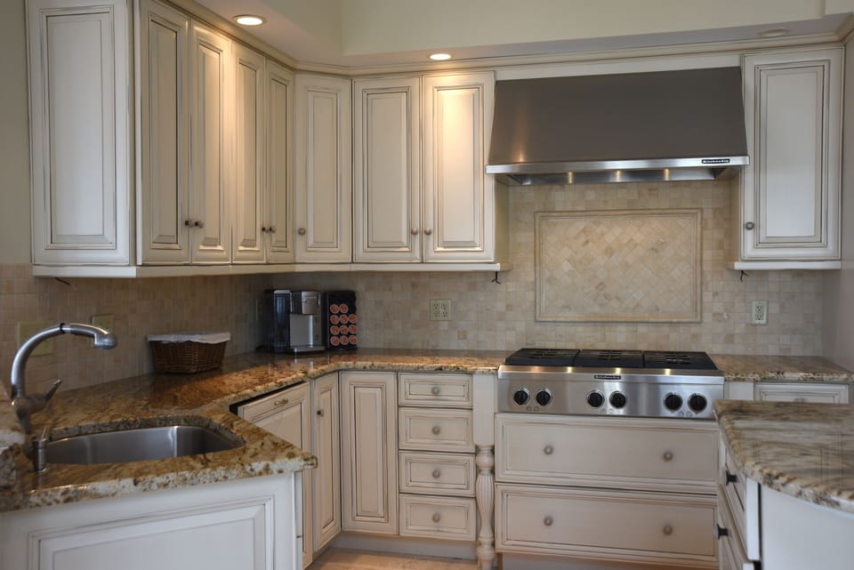 Gas Range with Hood