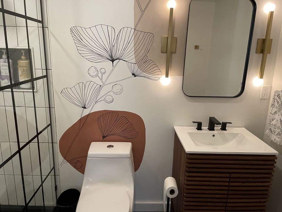 Full En Suite Bathroom