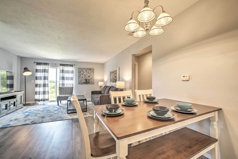 Dining Space | Dishware/Flatware