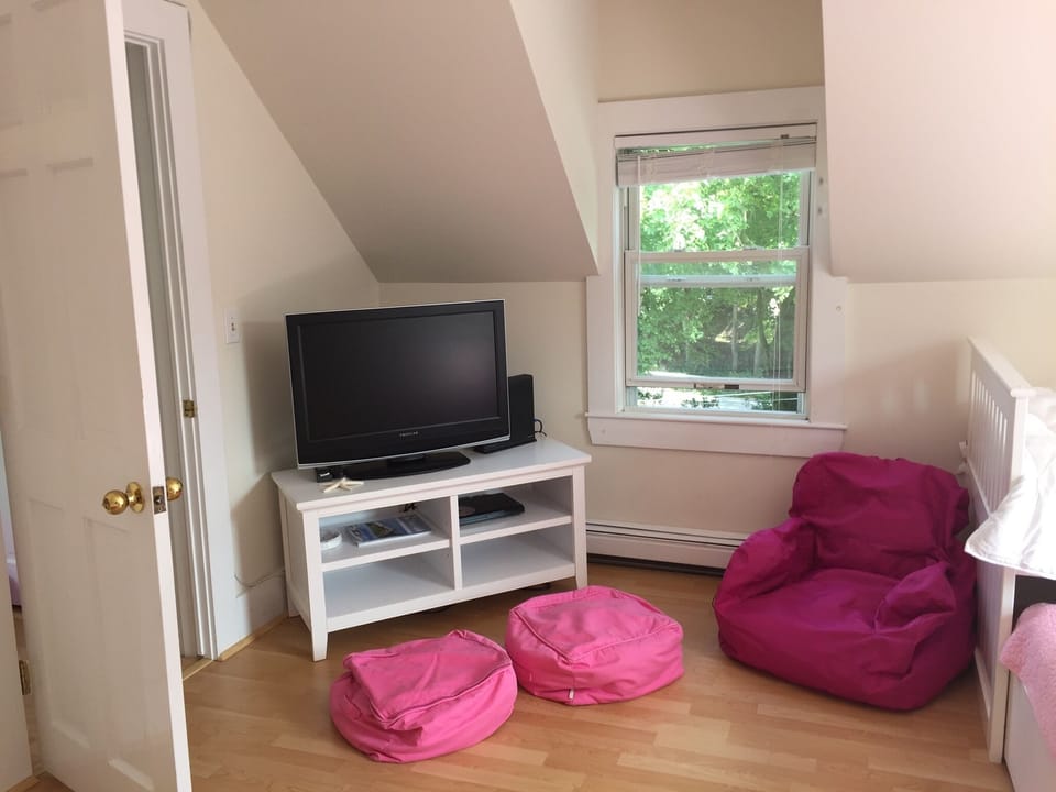 TV area in kids room