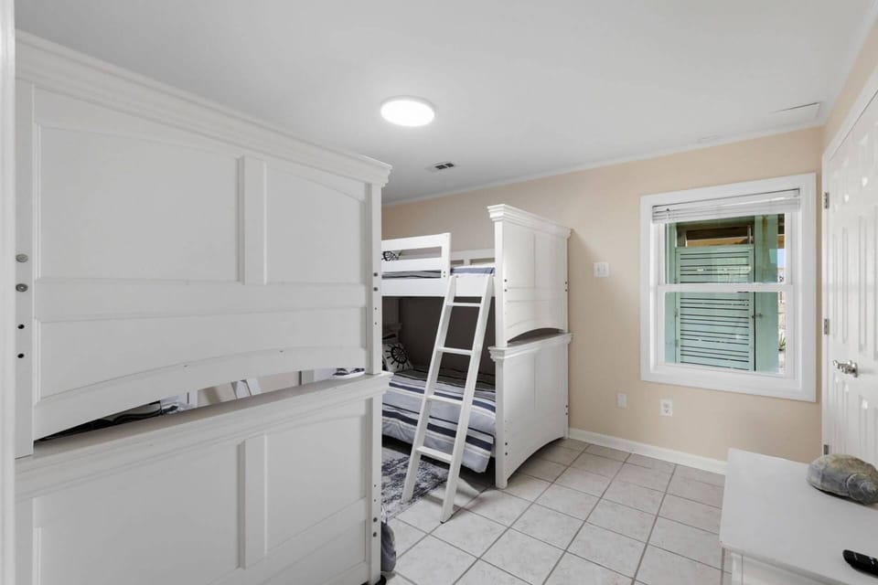 Ground floor bunk room is perfect for 4 kids to sleep nice and comfy with 2 twin over twin bunks