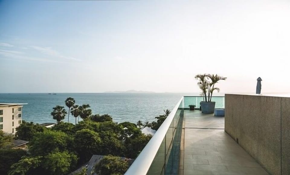 Luxury studio Laguna Heights 