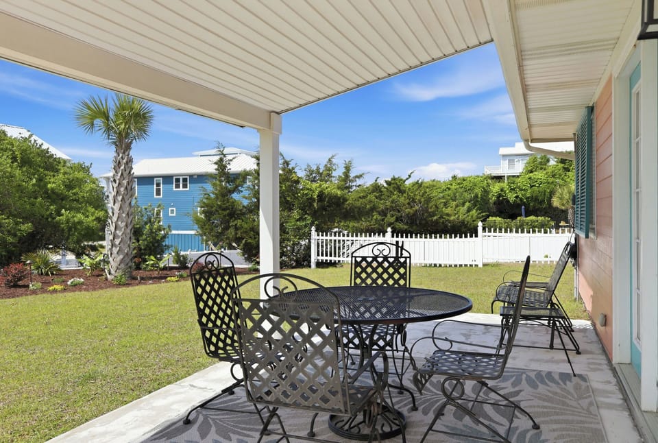 Outdoor Living Space | Backyard Beach Path