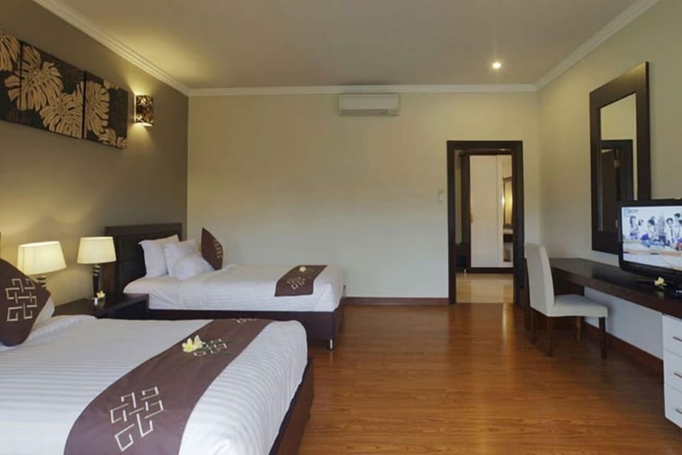 Large 4 Bedrooms villa, Seminyak