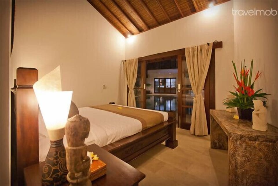 SEMINYAK BEST PRICE 3 BEDROOMS 