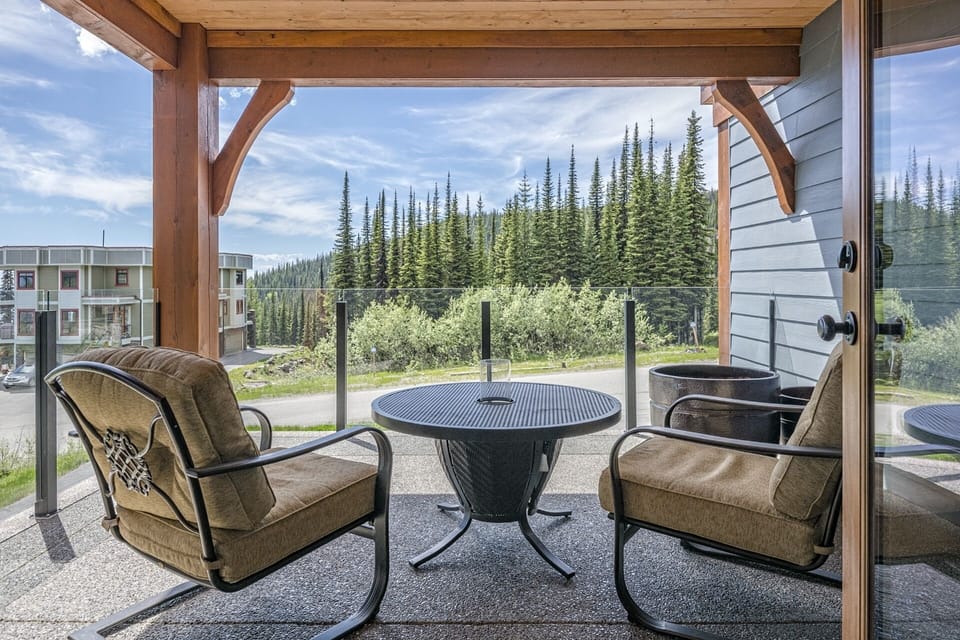 Enjoy the sitting area right off the Master Bedroom 