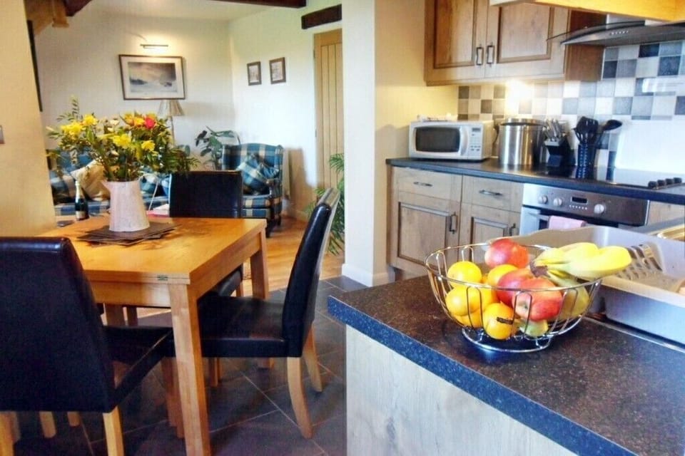 kitchen/diner/lounge