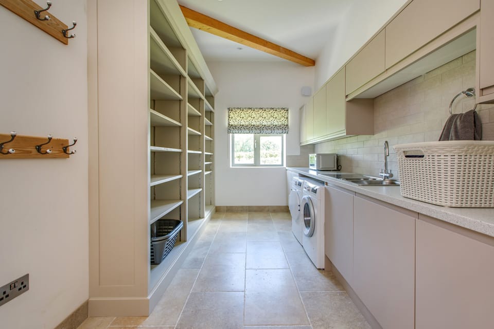 Bootroom and washroom