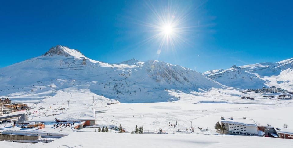 Snow and ski sports