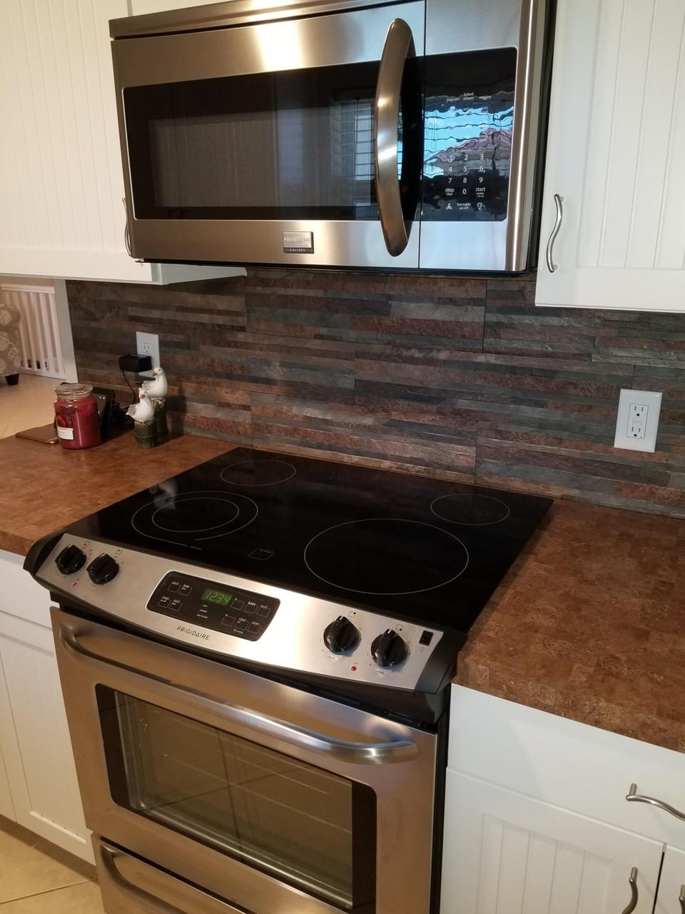 Range Stove with Microwave and oven great for cooking at home