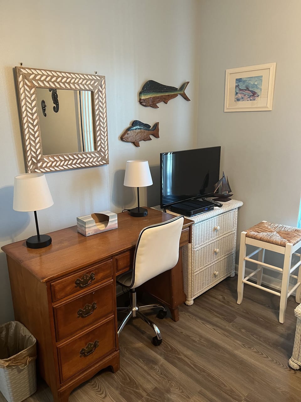 Work space in guest bedroom
