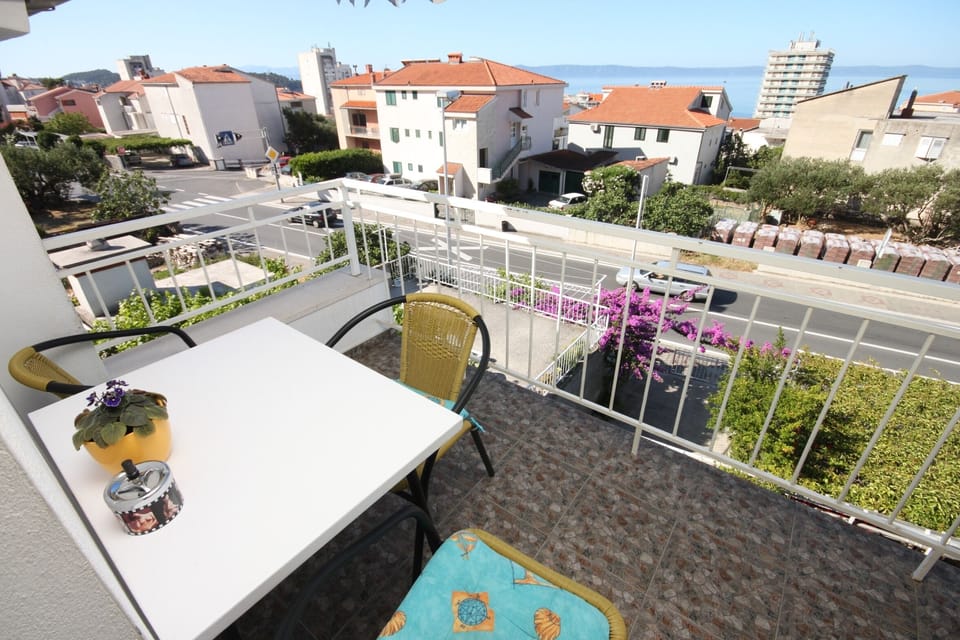 Balcony 2