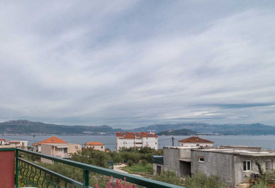Terrace 2