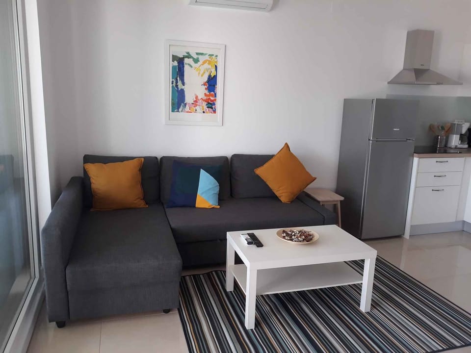 living/bedroom