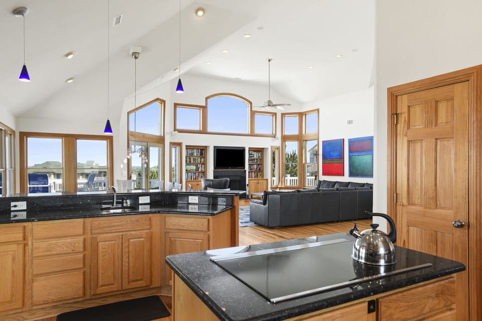 CC196: From Sunrise to Sunset | Top Level Kitchen