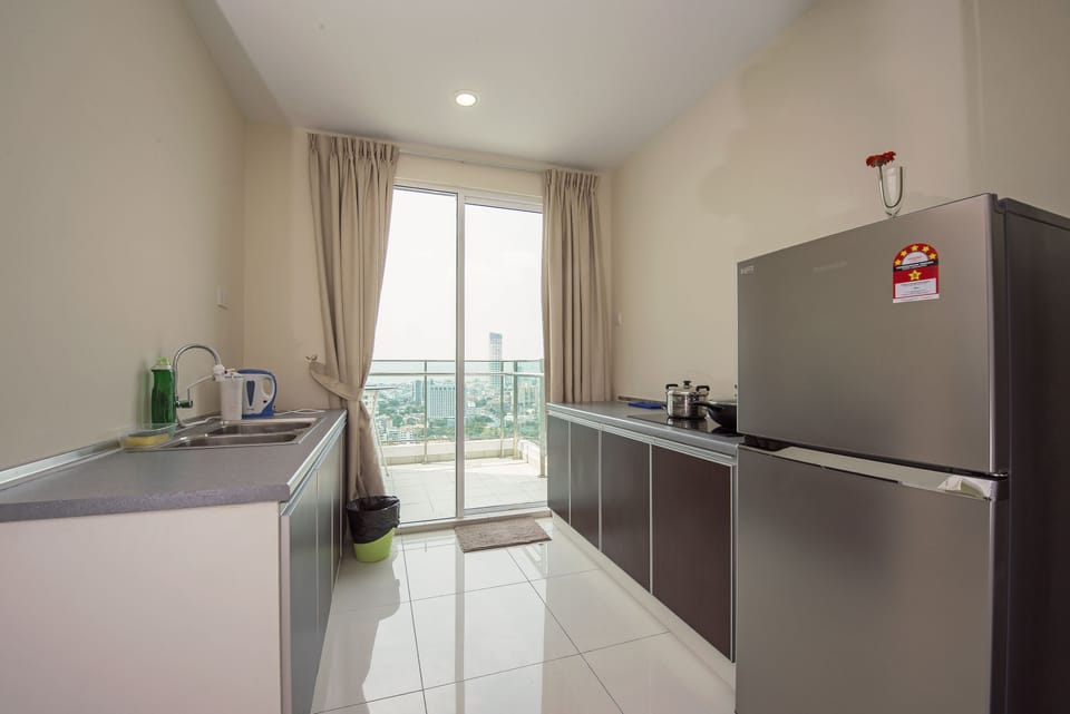 Comfortable and Convenient Deluxe Suite
