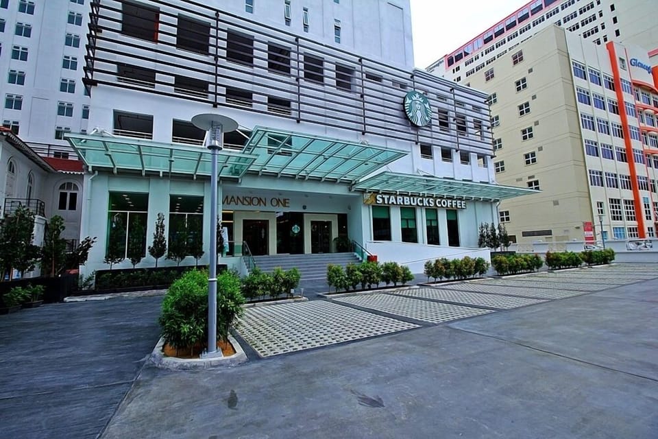 III) Luxury Family Suites In George Town