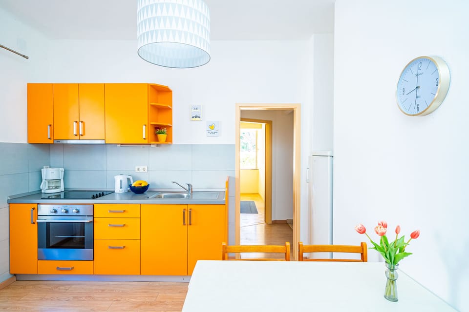 Kitchen with oven 