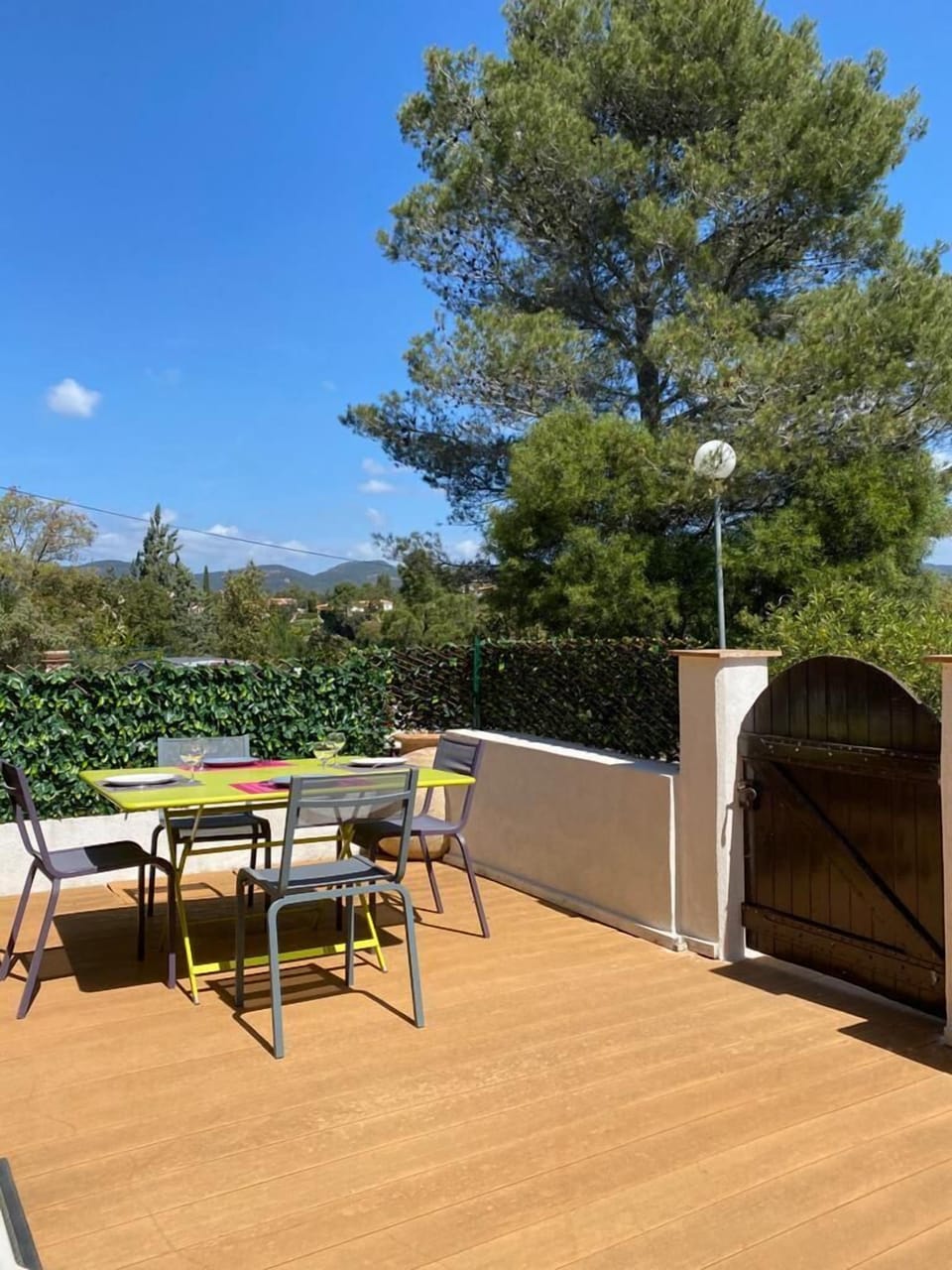Outdoor dining