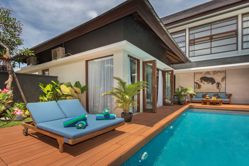 Modern Spacious 3 BR Villa Seminyak ENTR