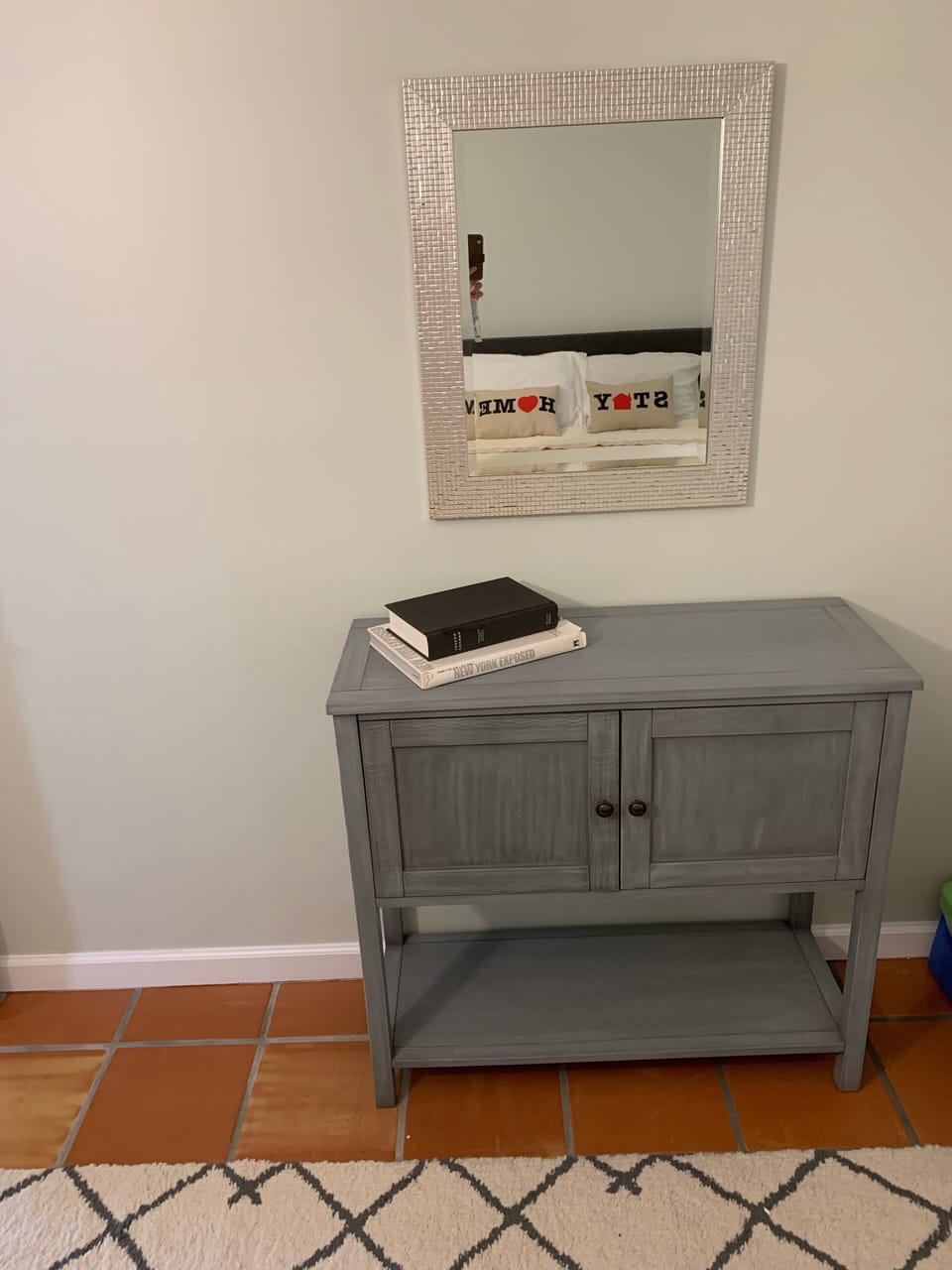 Guest bedroom