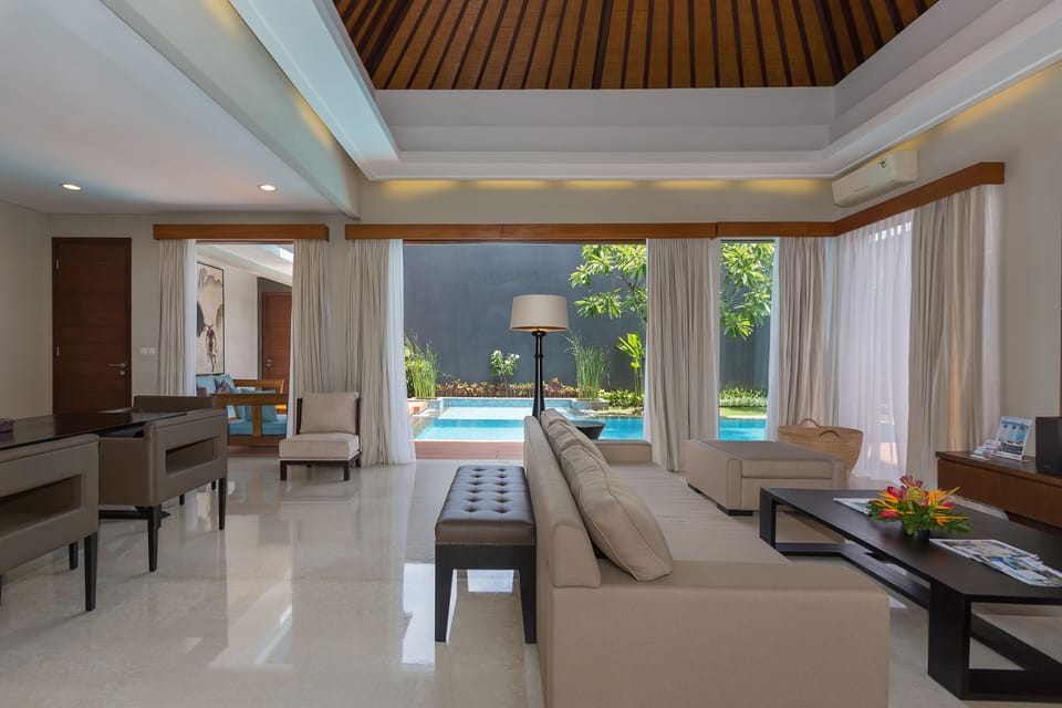 Modern Spacious 2 BR Villa Seminyak ENTR