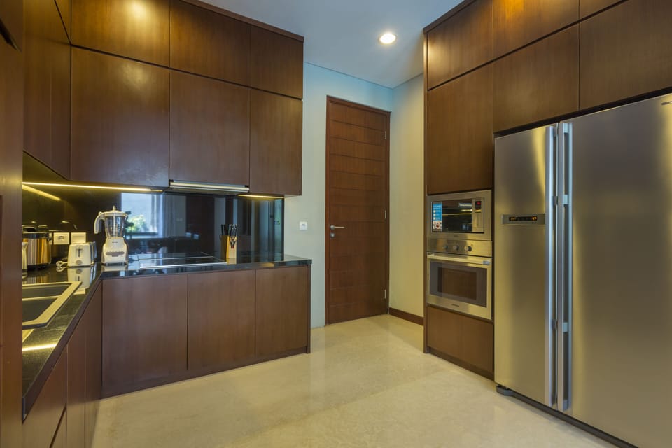 Modern Spacious 2 BR Villa Seminyak ENTR
