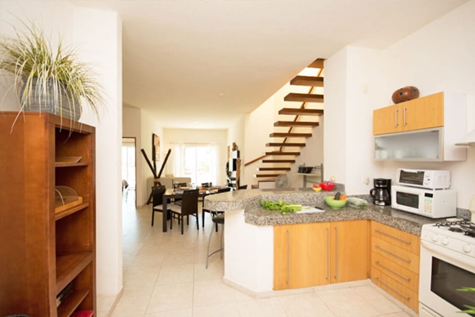 Best Location PH steps to Mamitas Beach