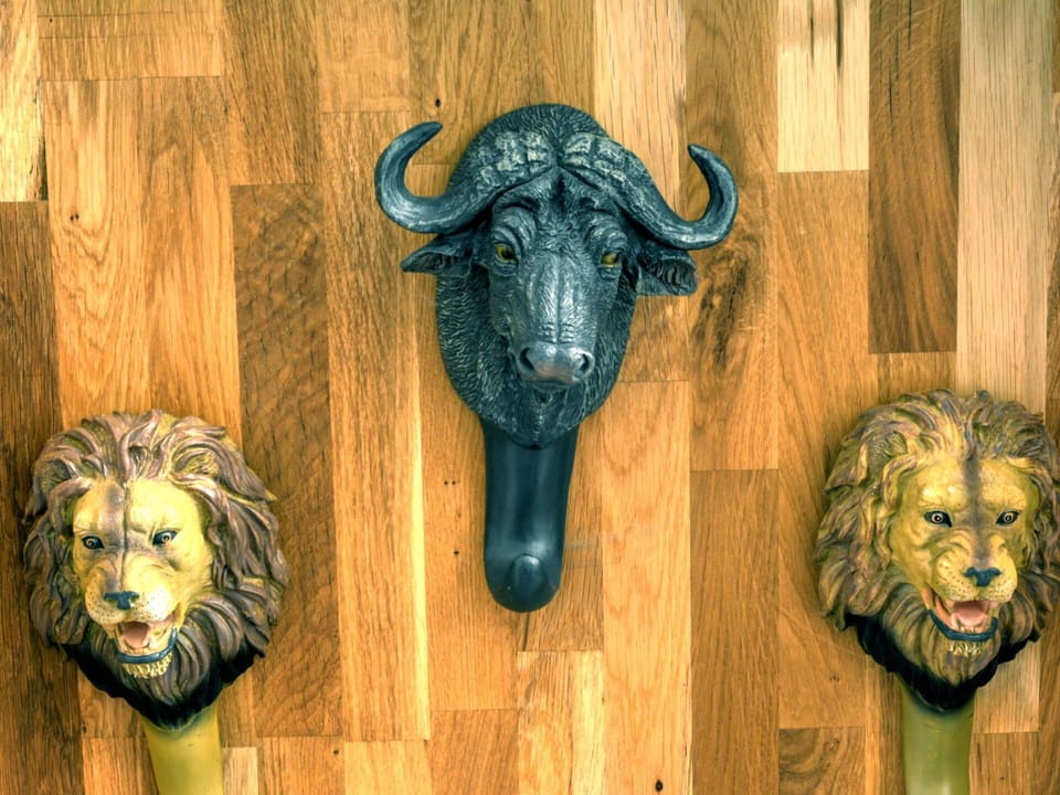 Green, Wood, Bull, Art, Wall, Fawn, Wood Stain, Sculpture, Natural Material