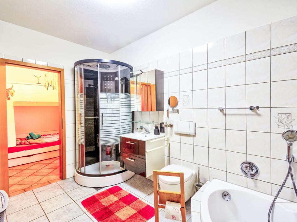 Bathtub, Plumbing Fixture, Building, Orange, Tap, Interior Design, Bathroom, Flooring, Floor, Picture Frame