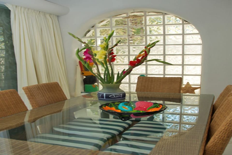 Mexican space condo step to beach