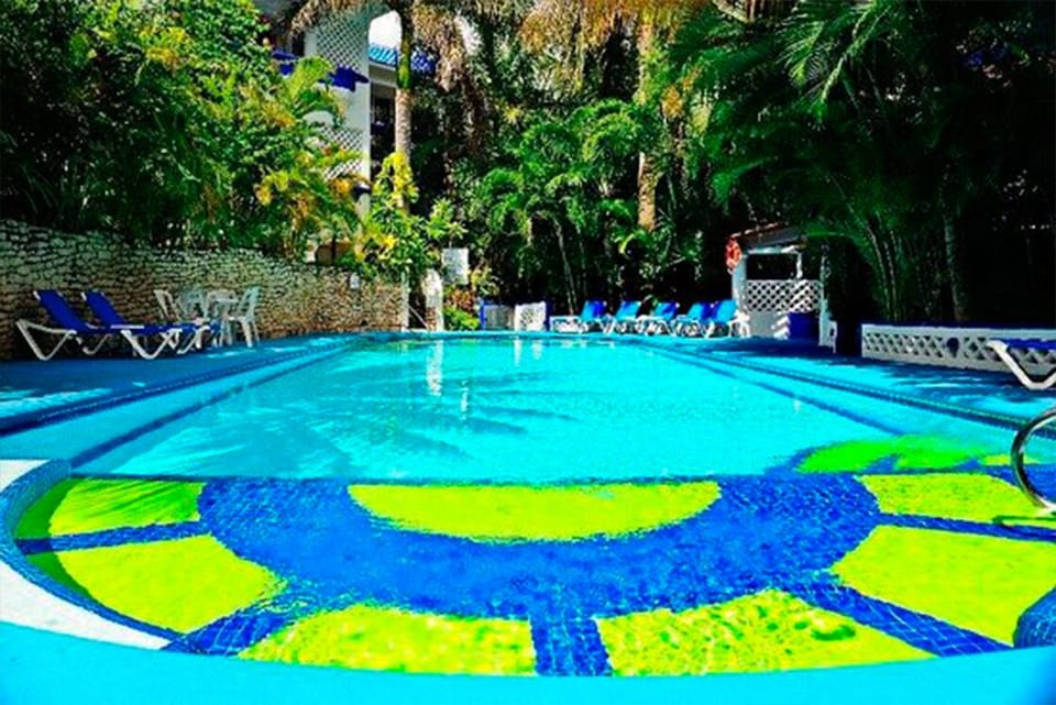 Mexican space condo step to beach